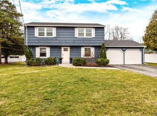 69 Lyndon Rd, Fayetteville, NY 13066