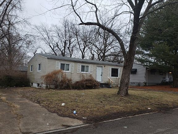 3rd image of 1121 Scott Ave