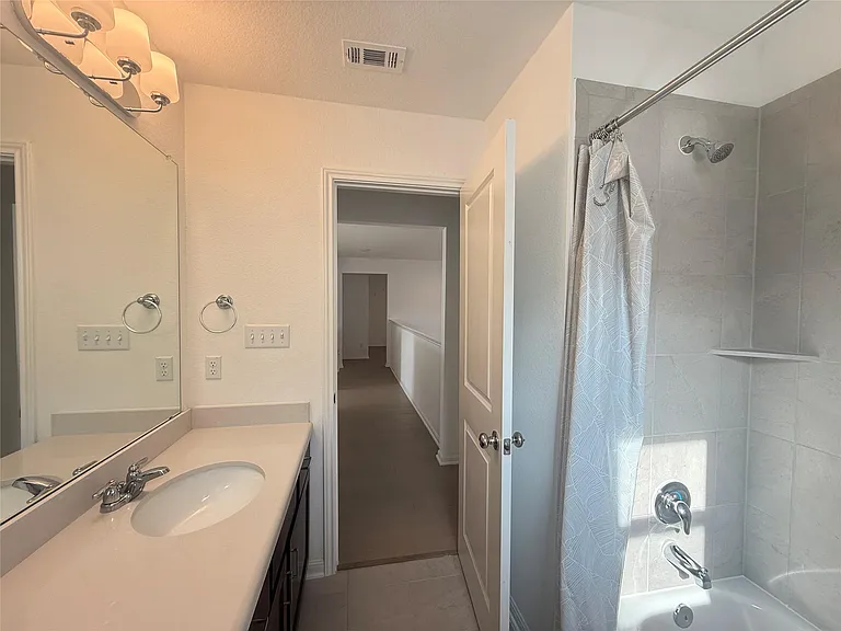 628 Leeward Pass — Photo 23