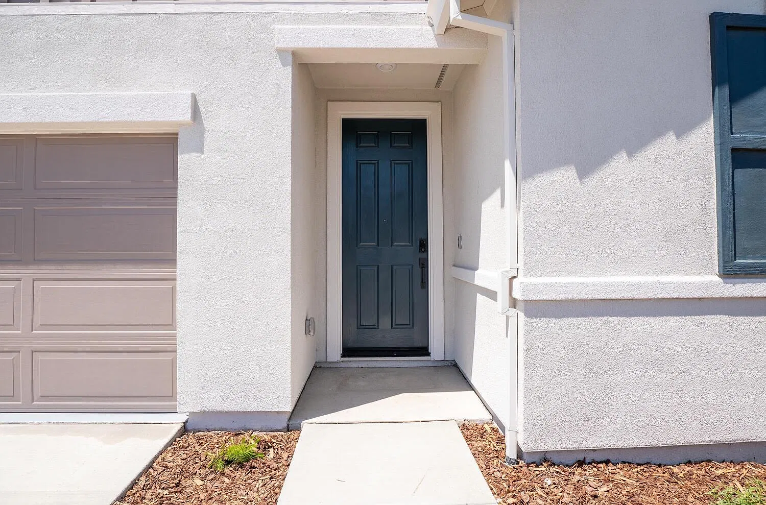 New Build 4bd 2ba Manteca — Photo 2