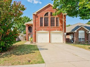2108 Amherst Dr, Lewisville, TX 75067