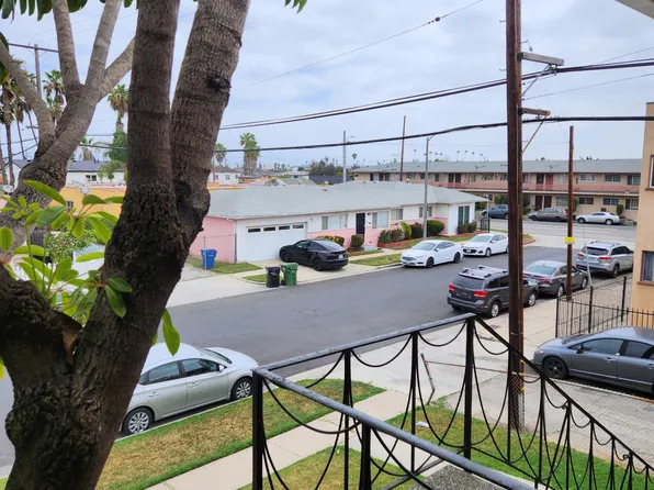 1414 W 94th Pl #1/2, Los Angeles, CA 90047