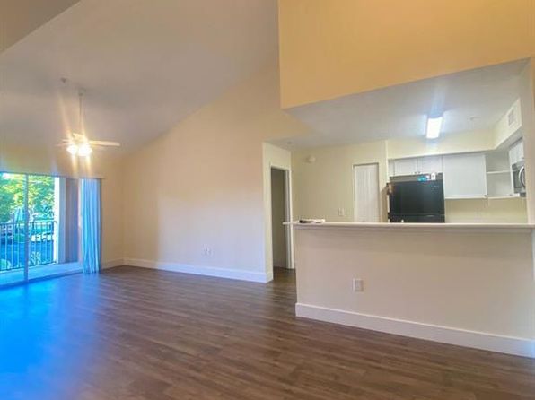 7864 Sonoma Springs Cir APT 203