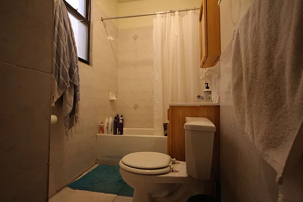 Rented by Nooklyn NYC LLC | media 18