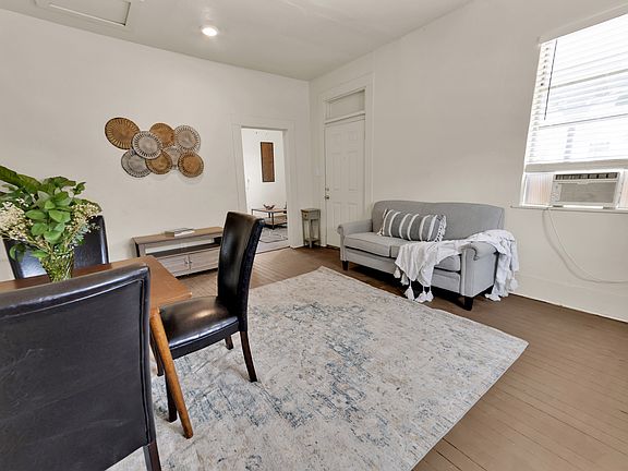 3rd image of 119 S Polaris St
