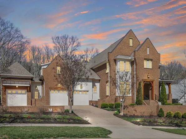 8642 Belladonna Dr, College Grove, TN 37046