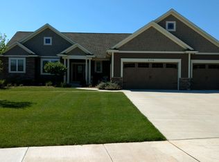 1776 Bristol Ridge Dr NW, Grand Rapids, MI 49544