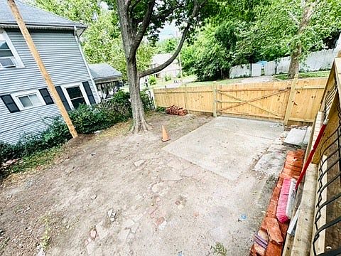 5th image of 2020 E 35th St