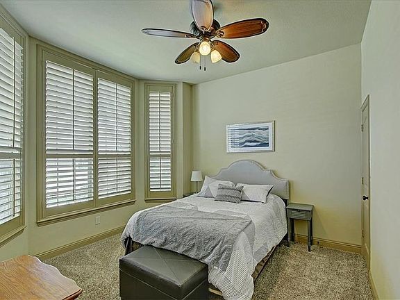 5th image of 313 Hawks Dr