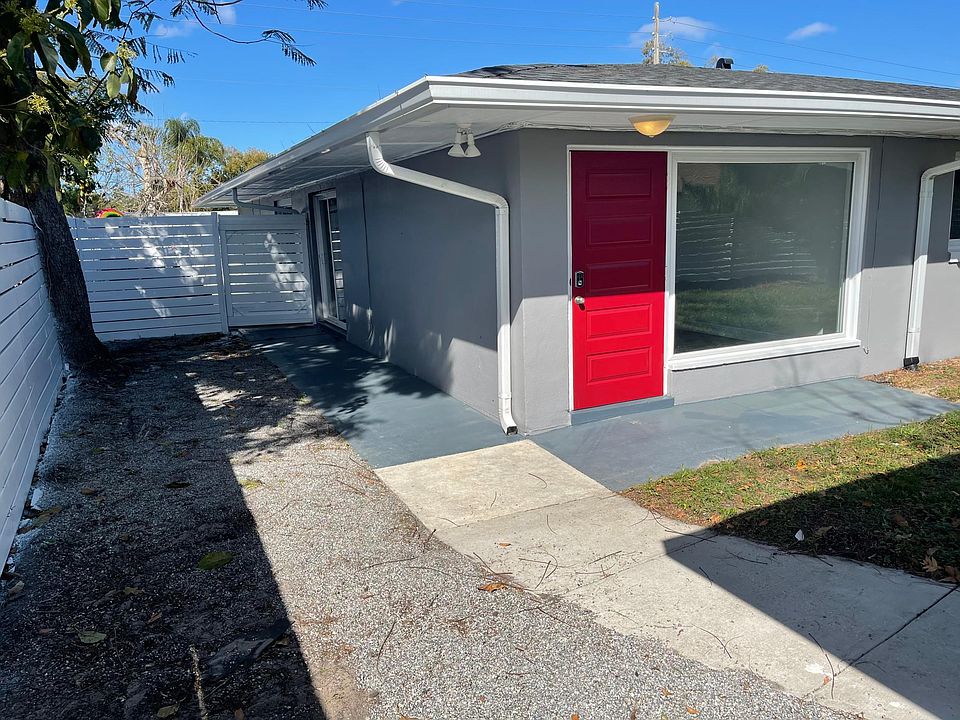 1st image of 3025 S Ferncreek Ave