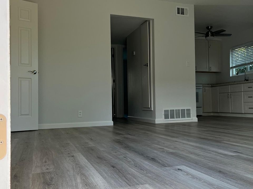 1st image of 3489 Agate Dr APT 1