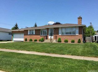 42 Camwood Dr, Buffalo, NY 14224