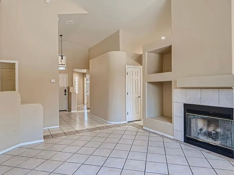 2920 N Sky Post Rd — Photo 8