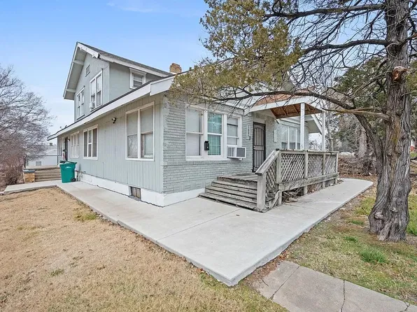 1601 N Hillside Ave, Wichita, KS 67214