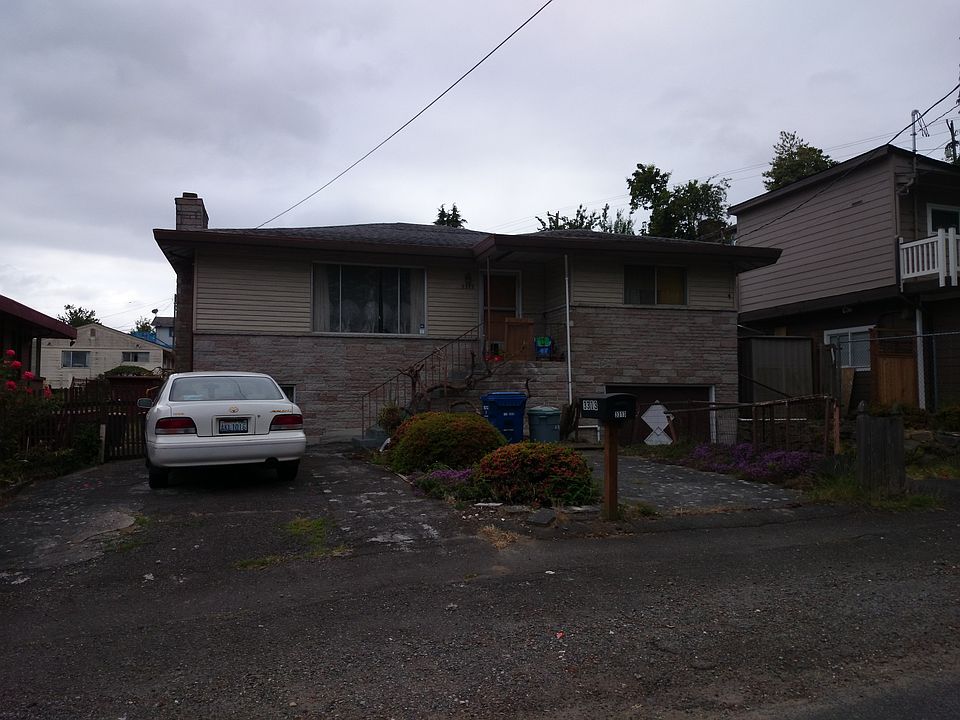 2nd image of 3313 S Webster St