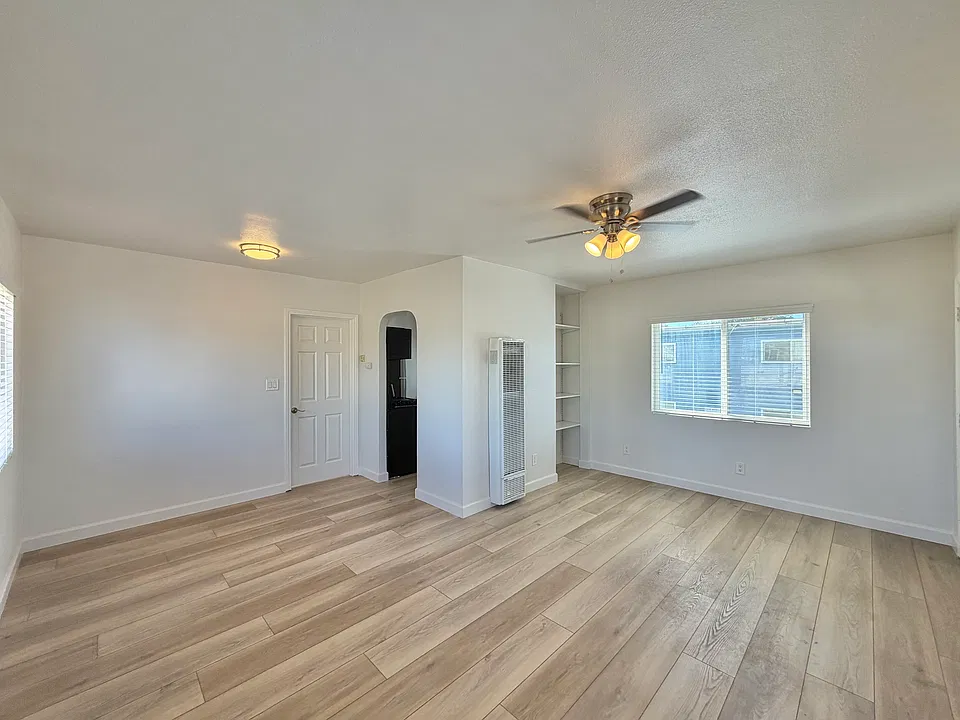 4642 Hawley Blvd #4642