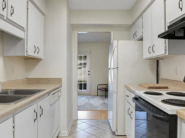 4110 Crane St #C — Photo 13