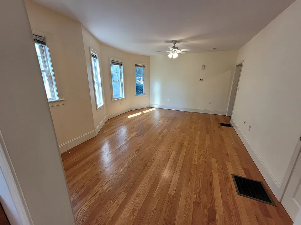 74 Brooks St #0