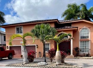 15817 SW 44th St, Miami, FL 33185