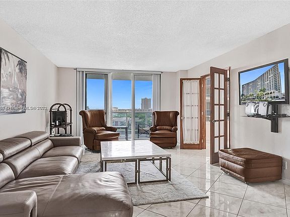 4th image of 3800 S Ocean Dr APT 811