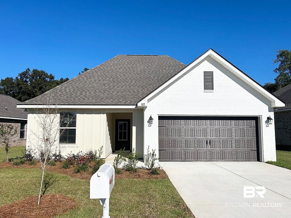 1st image of 812 Sumter Loop