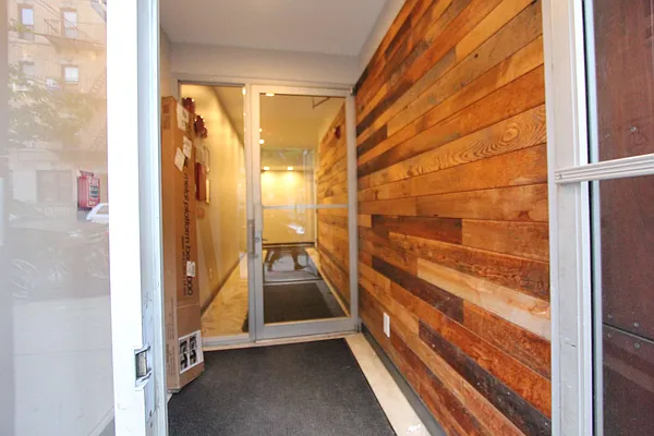 Rented by TheRealEstateCompany.com LLC | media 32