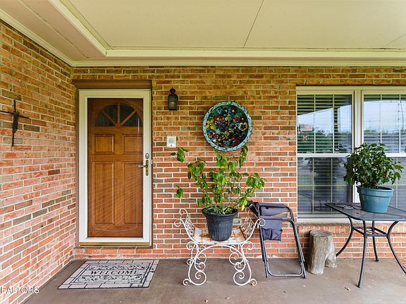 5th image of 7408 Lena Ln