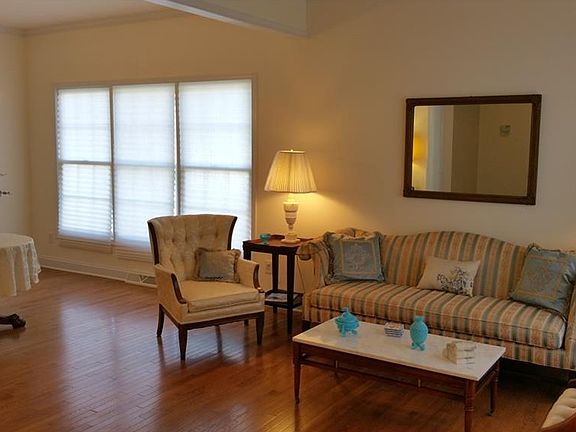 2nd image of 101 Nellie Ln