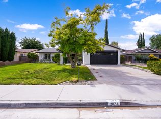 2074 W Avenue J13, Lancaster, CA 93536