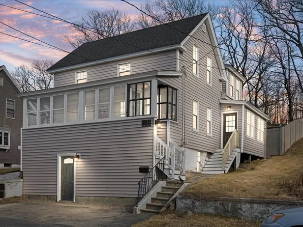 37 Acre St, Clinton, MA 01510