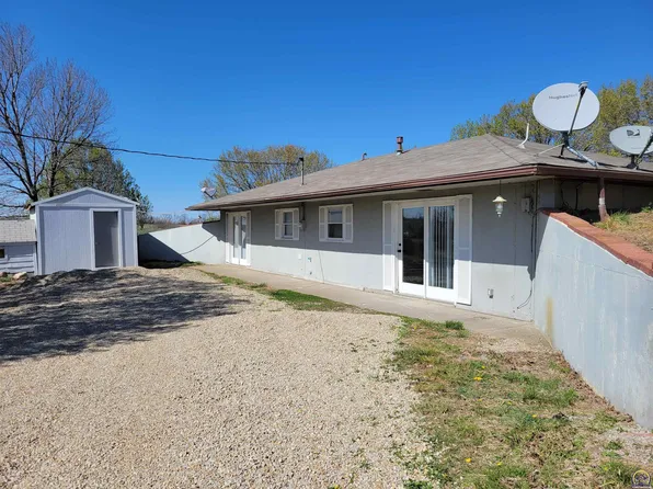 8039 NW Northwest Rd #75, Topeka, KS 66618