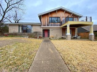 422 Edge Lake Dr, Dallas, TX 75218