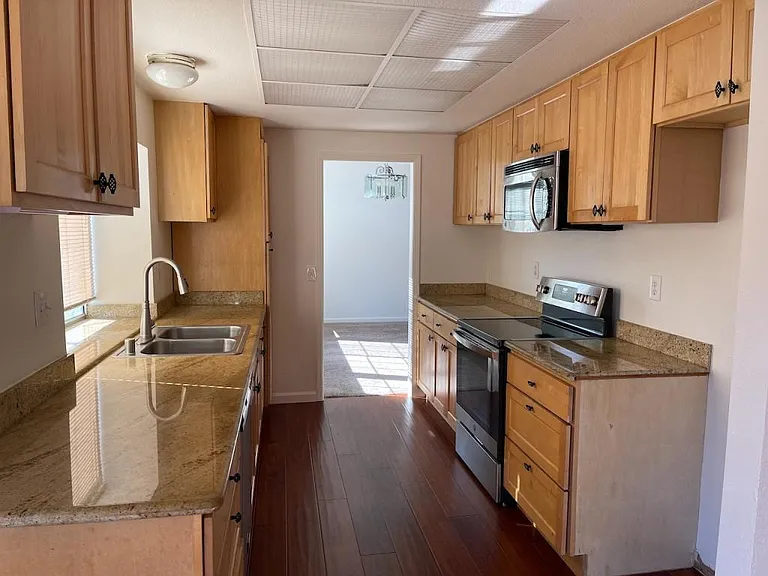 112 Knight Ct — Photo 4