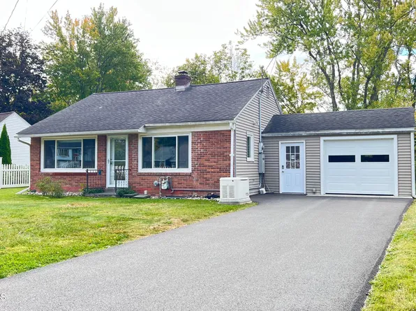 12 Elm Court, Wynantskill, NY 12198
