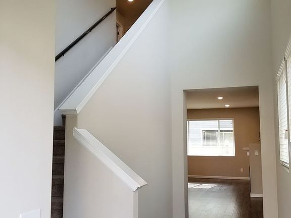 2nd image of 546 Birchwood Dr SW