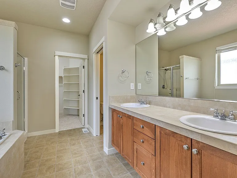 16928 SW 136th Ave — Photo 19