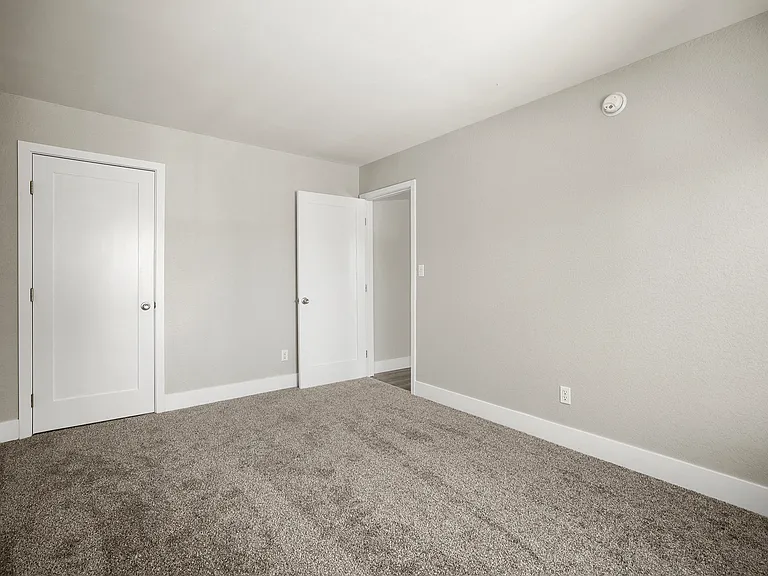 Brody Terrace Apartments — Photo 28