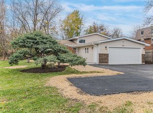532 E Washington St, Round Lake Park, IL 60073