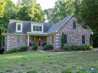 7327 Crush Ct, New Kent, VA 23124