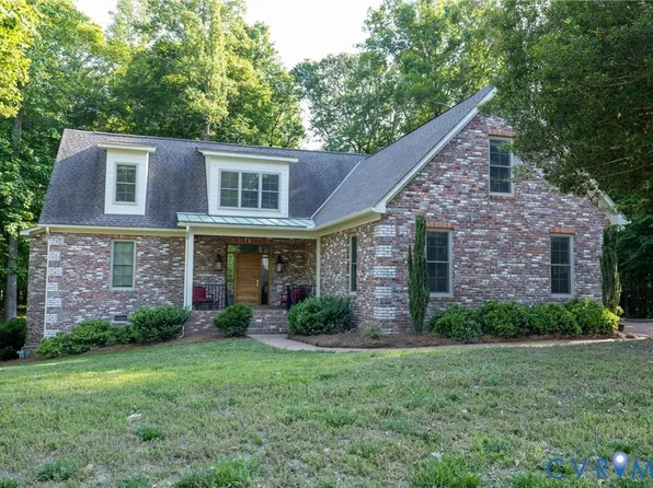 7327 Crush Ct, New Kent, VA 23124