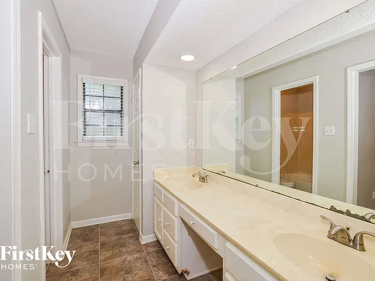 4619 Leash Ln — Photo 14