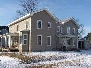 1st image of 402 S 1st St