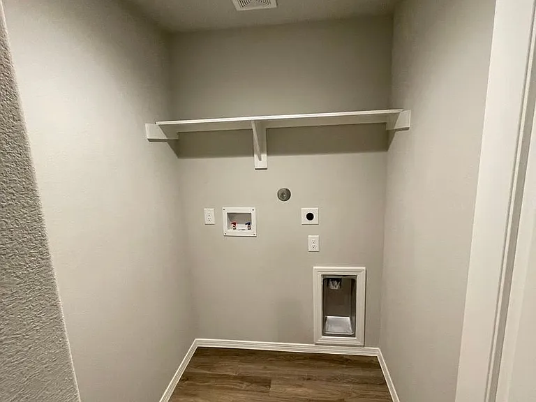 731 Long Cedar Dr — Photo 12