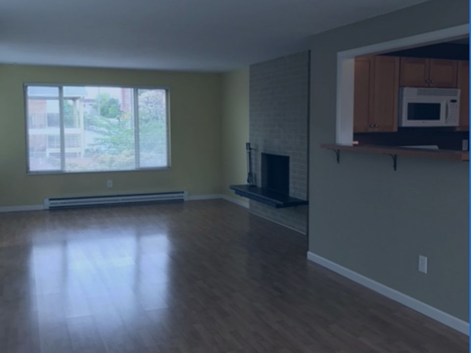 2nd image of 2000 Minor Ave E APT 1
