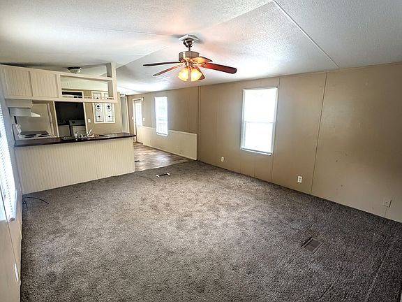 Livingroom to Kitchen view