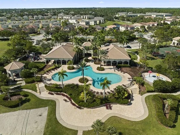 1128 NW Leonardo Circle, Port St Lucie, FL 34986