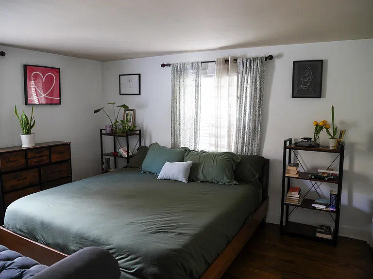 135 Stenton Ave — Photo 8