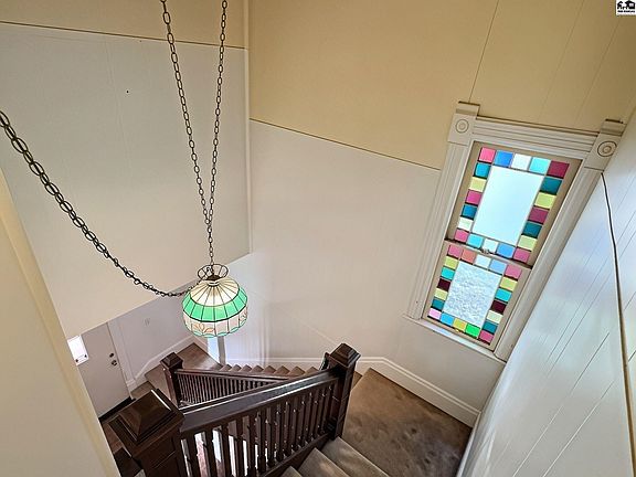 2nd image of 509 W Chicago Ave