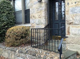 935 Palmer Rd APT R, Bronxville, NY 10708