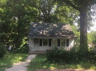 9204 Fowler Ln, Lanham, MD 20706